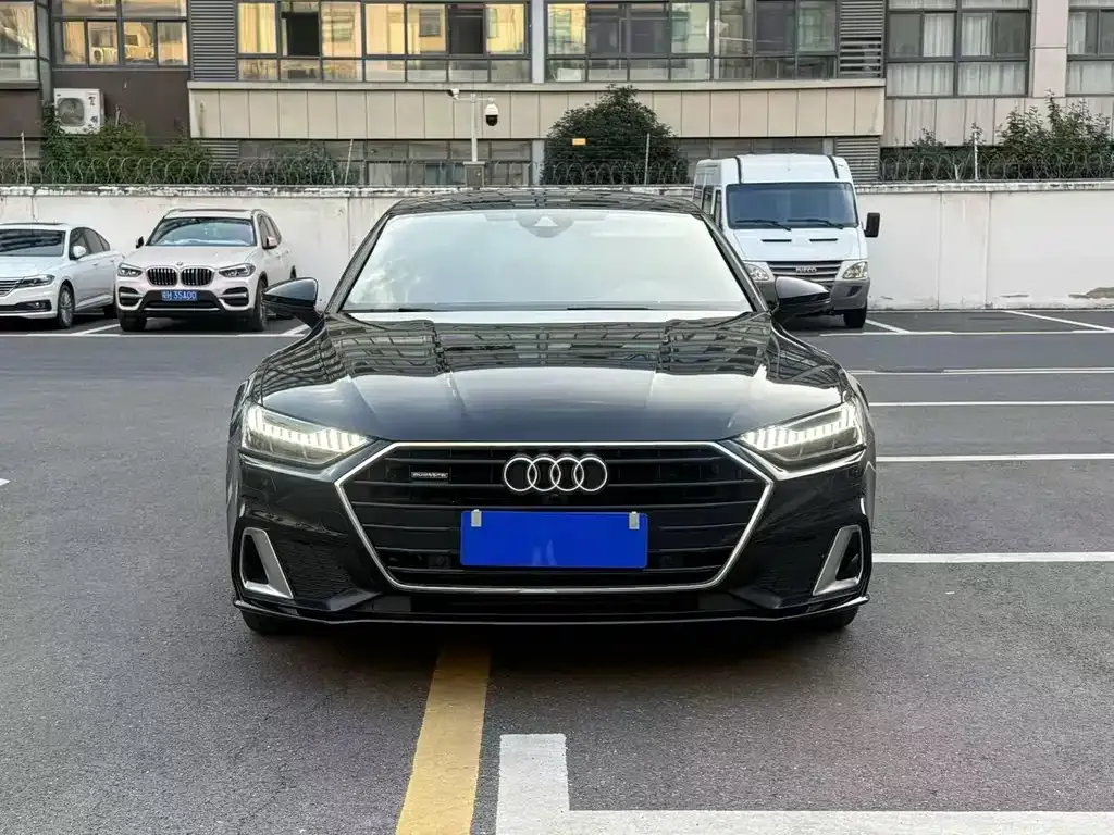 Audi A7L 2024 из CN, фото 7