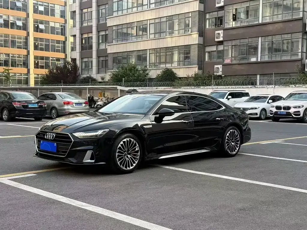 Audi A7L 2024 из CN, фото 4