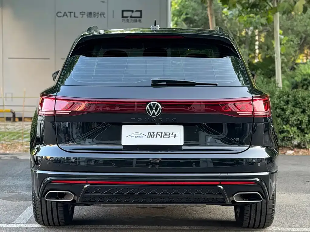 Volkswagen Touareg — фото 5