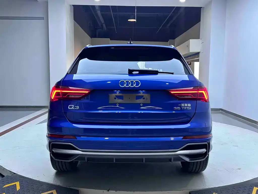 Audi Q3 — фото 4
