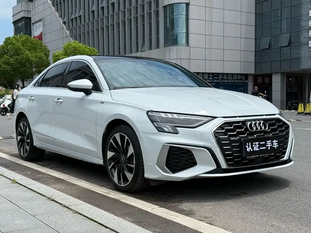 Audi A3 — фото 2