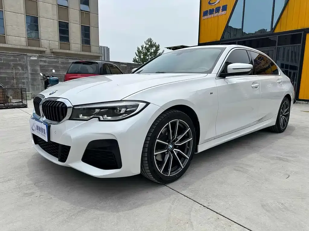 BMW 3 Series — фото 1