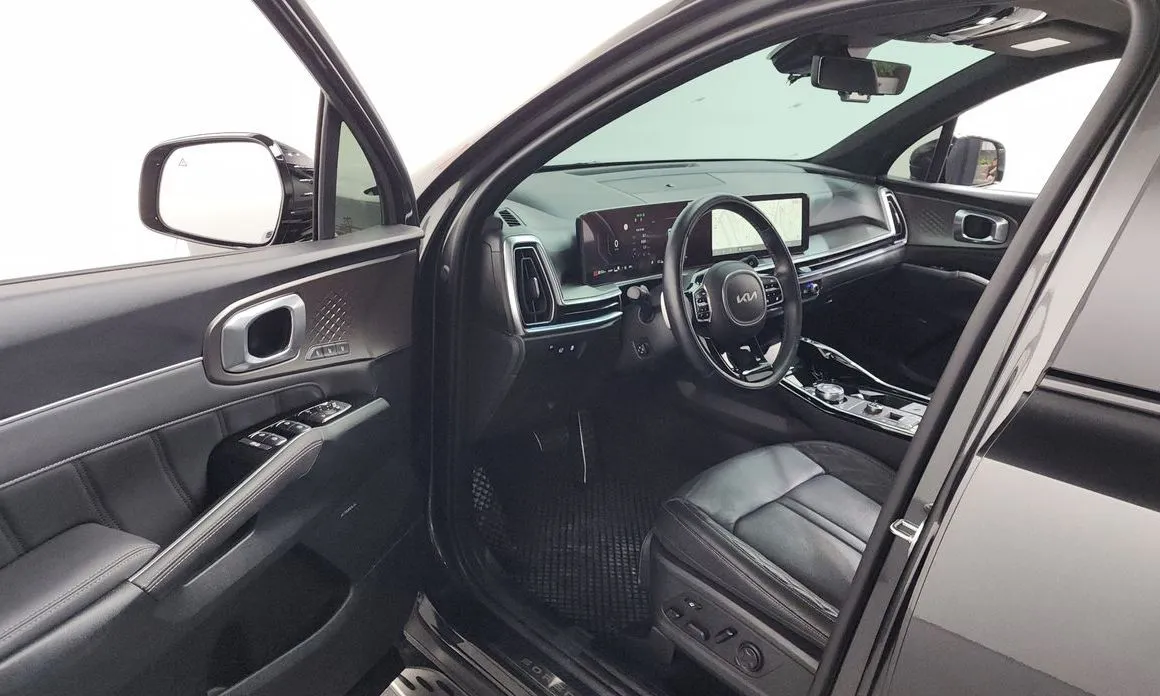 Kia Sorento — фото 9