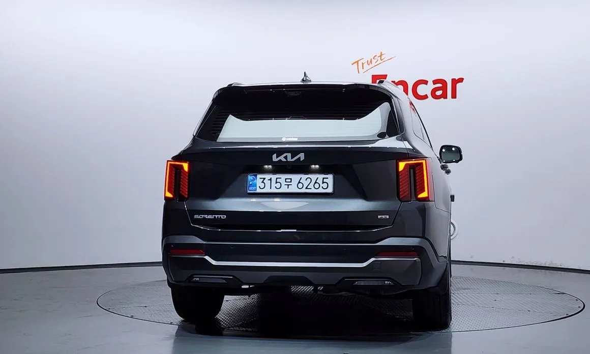 Kia Sorento — фото 6