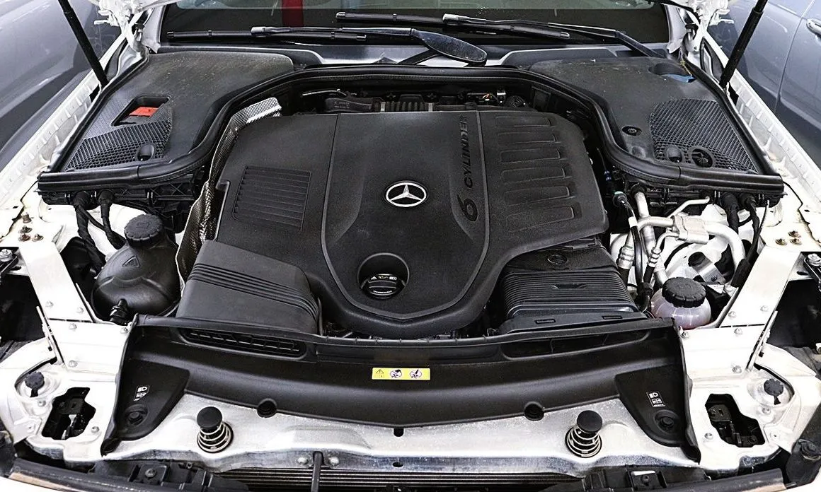 Mercedes-Benz CLS-Class — фото 10