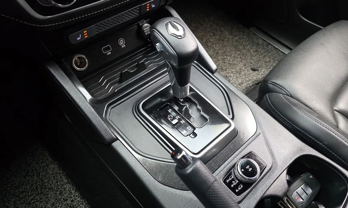 KG Mobility (Ssangyong) Rexton — фото 6