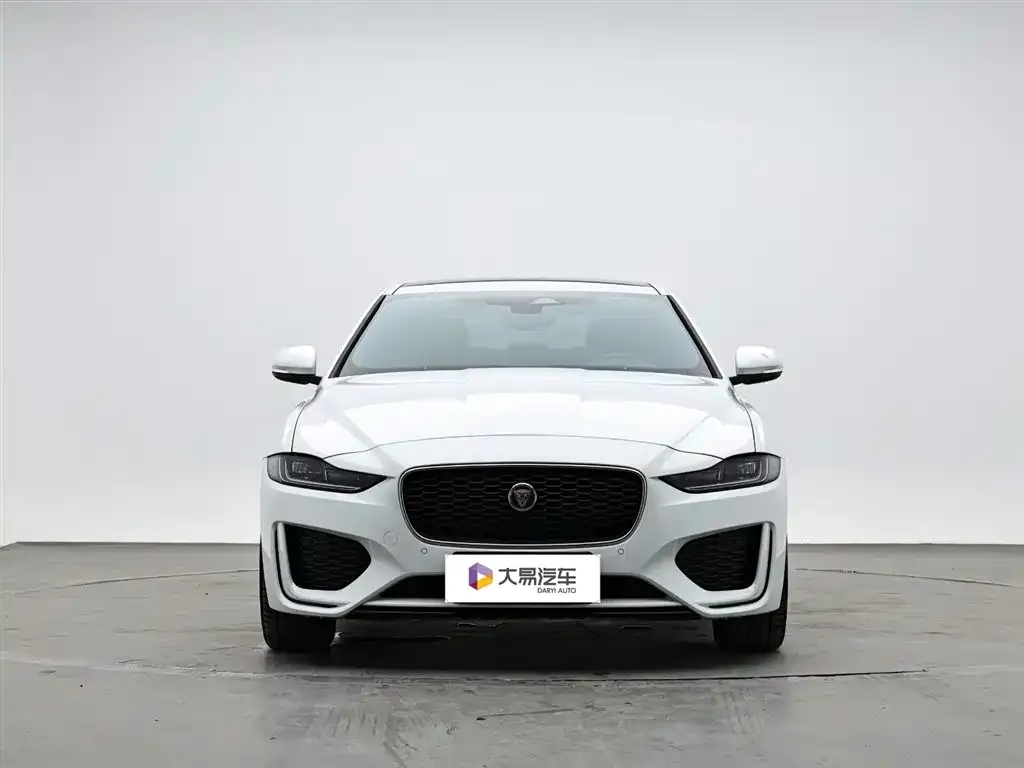 Jaguar XEL — фото 5