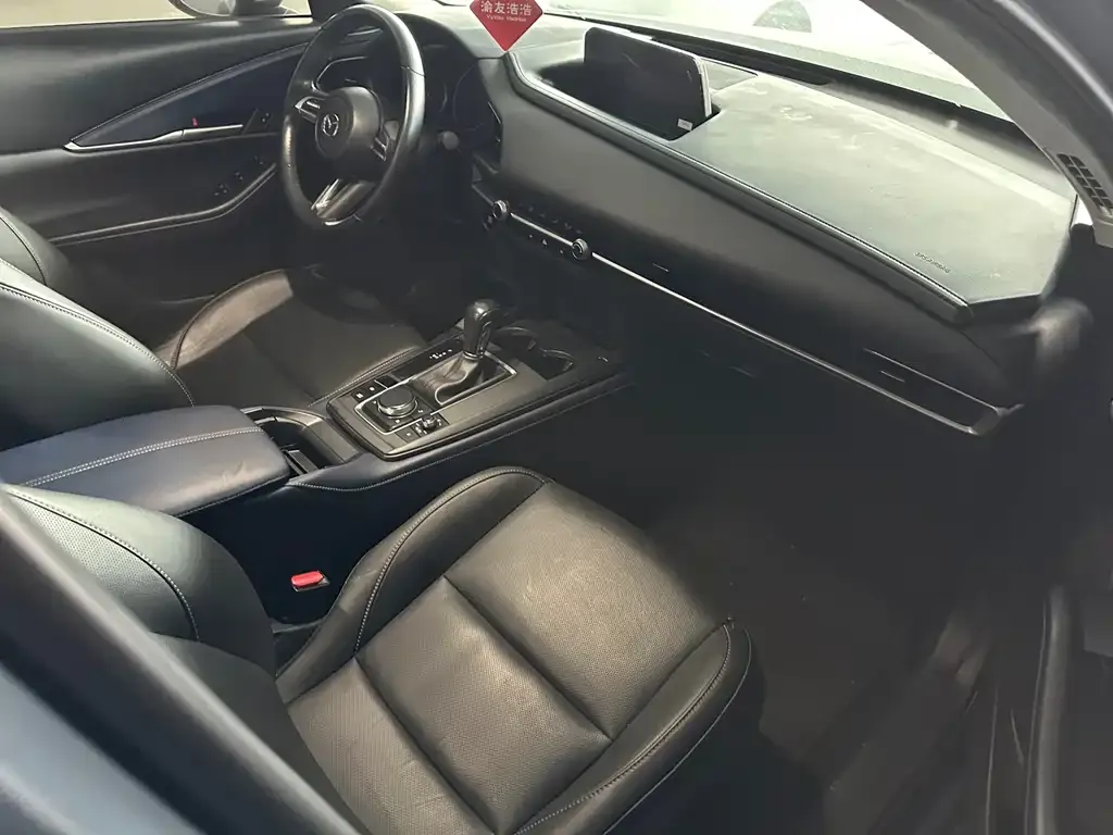 Mazda CX-30 2022 из CN, фото 4