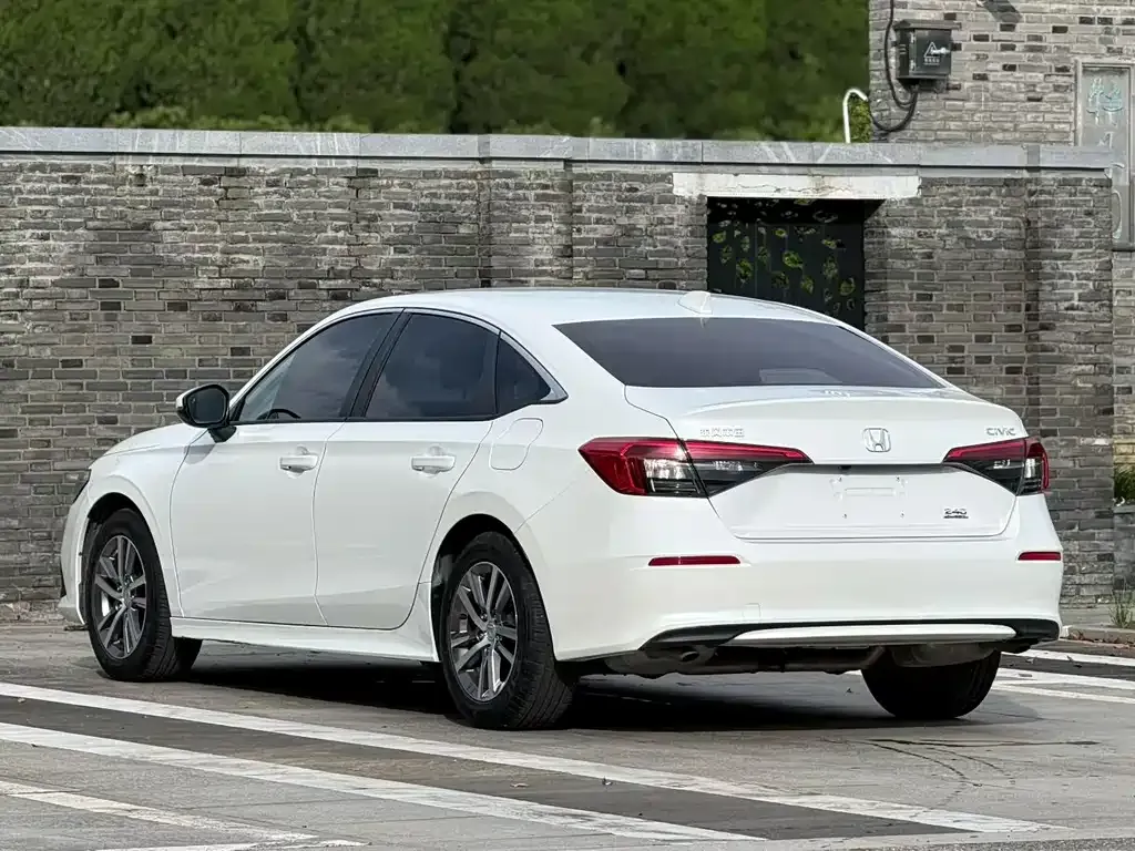 Honda Civic — фото 4