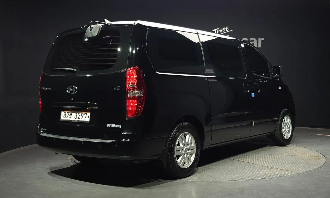 Hyundai Starex — фото 10