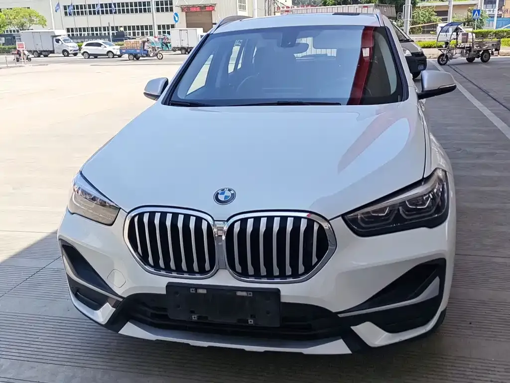 BMW X1 — фото 2