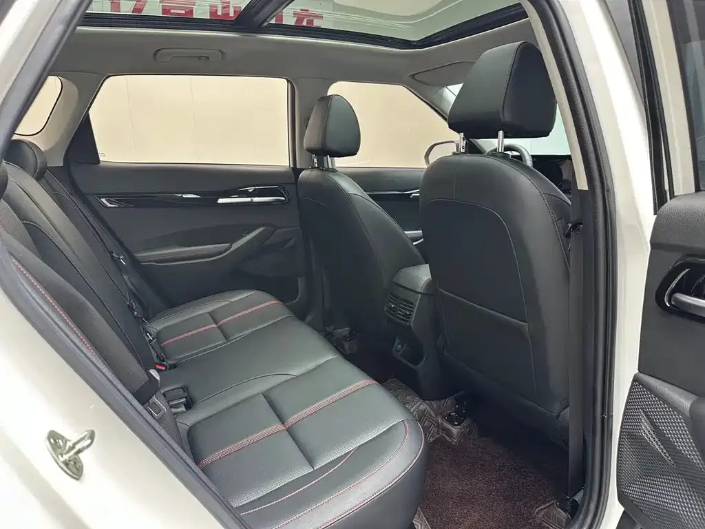 Kia KX3 2022 из CN, фото 8