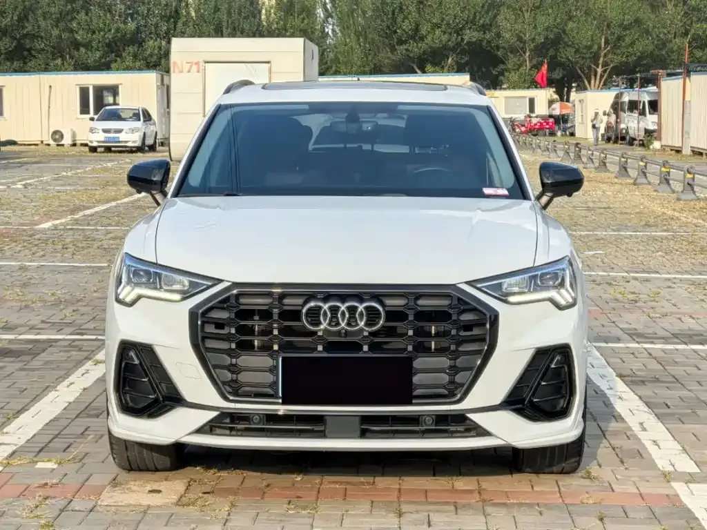 Audi Q3 — фото 5