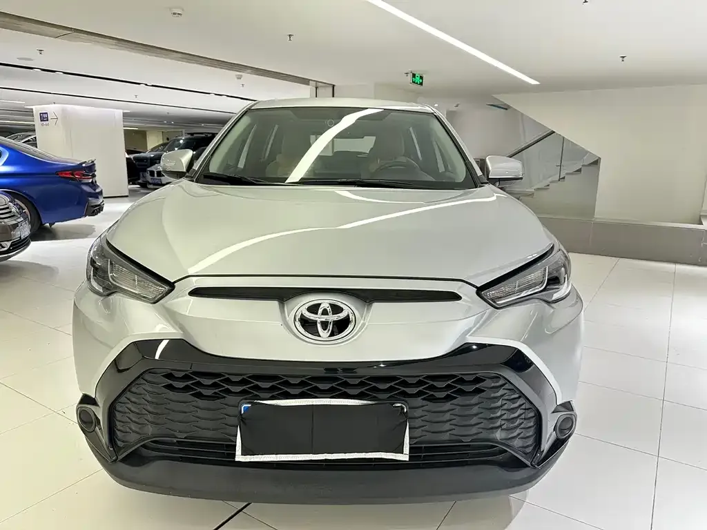 Toyota Frontlander 2024 из CN, фото 6