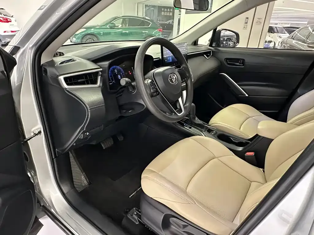 Toyota Frontlander 2024 из CN, фото 5