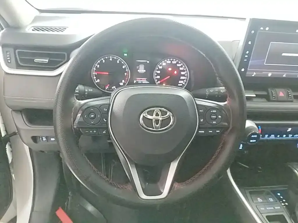 Toyota Wildlander — фото 7
