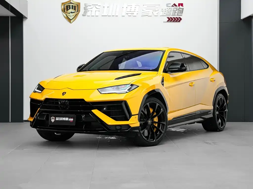 Lamborghini Urus — фото 1