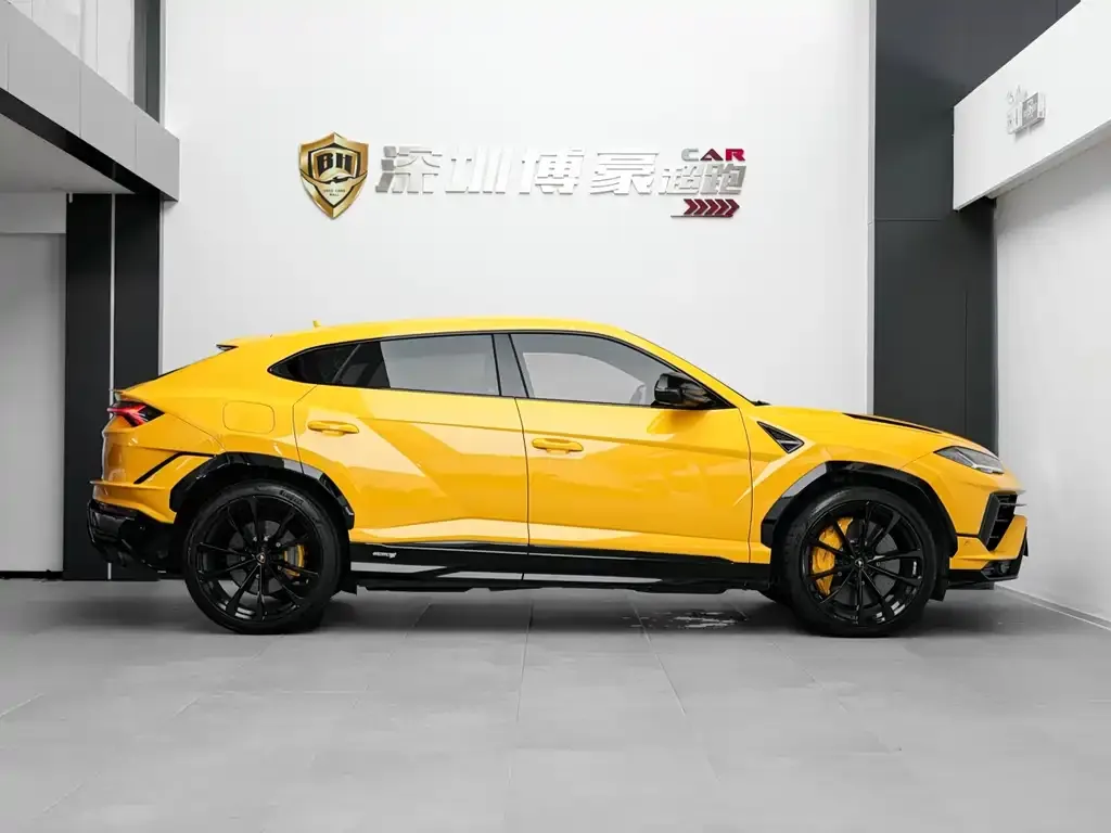 Lamborghini Urus — фото 3