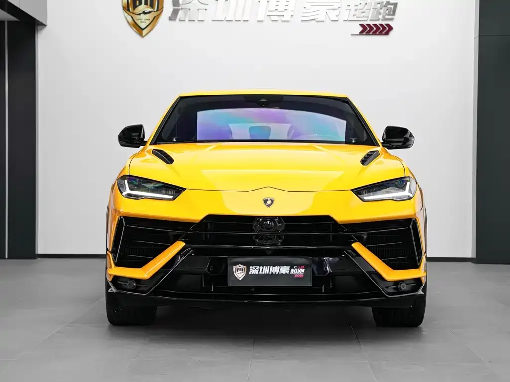 Lamborghini Urus — фото 10
