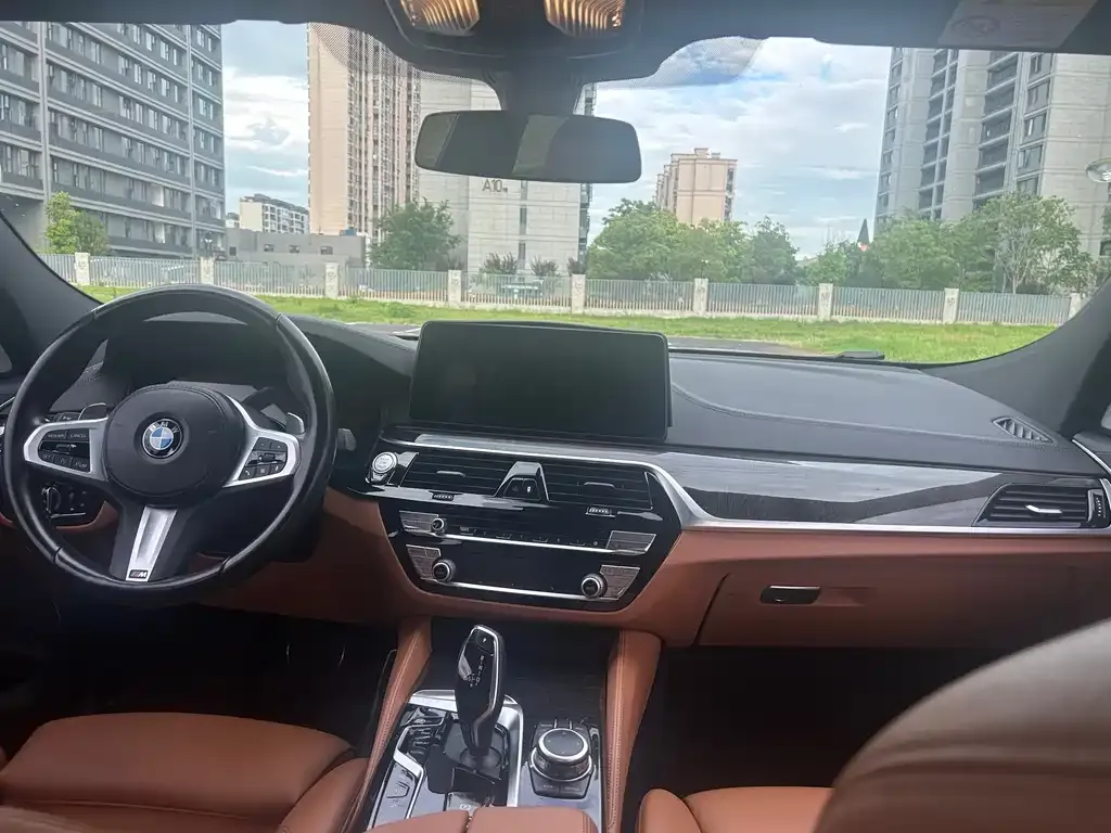 BMW 6 Series GT 2023 из CN, фото 4
