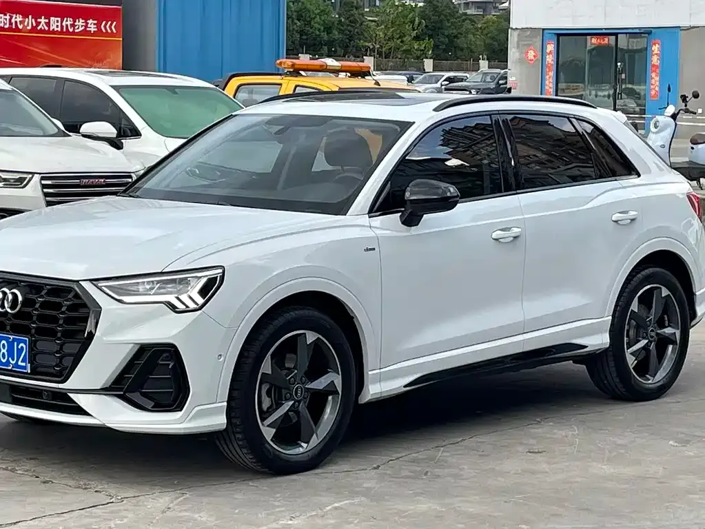 Audi Q3 — фото 6