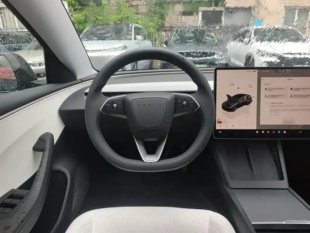 Tesla Model 3 — фото 6