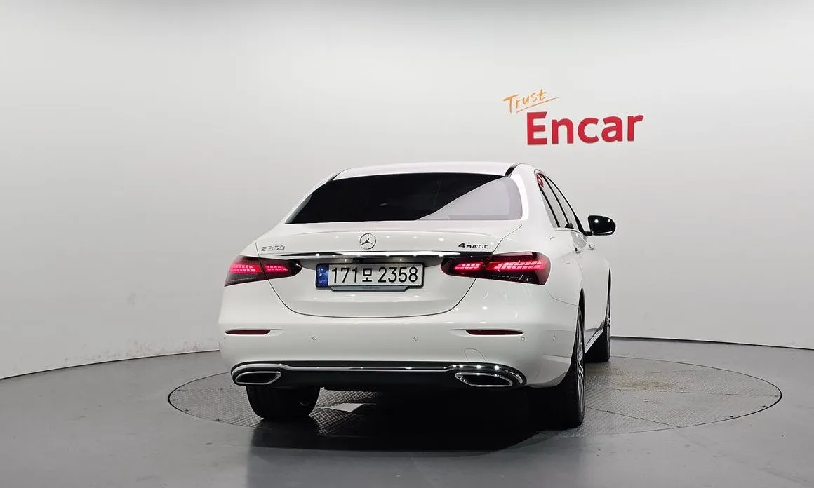 Mercedes-Benz E-Class 2023 из KR, фото 2