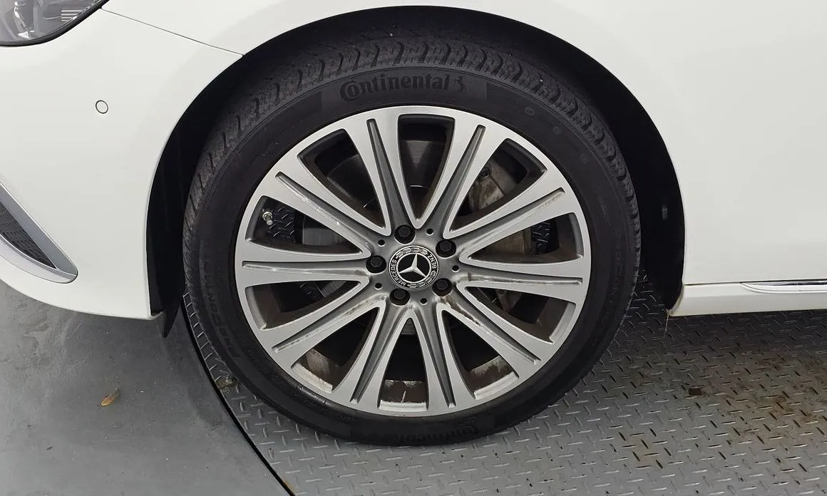 Mercedes-Benz E-Class 2023 из KR, фото 10