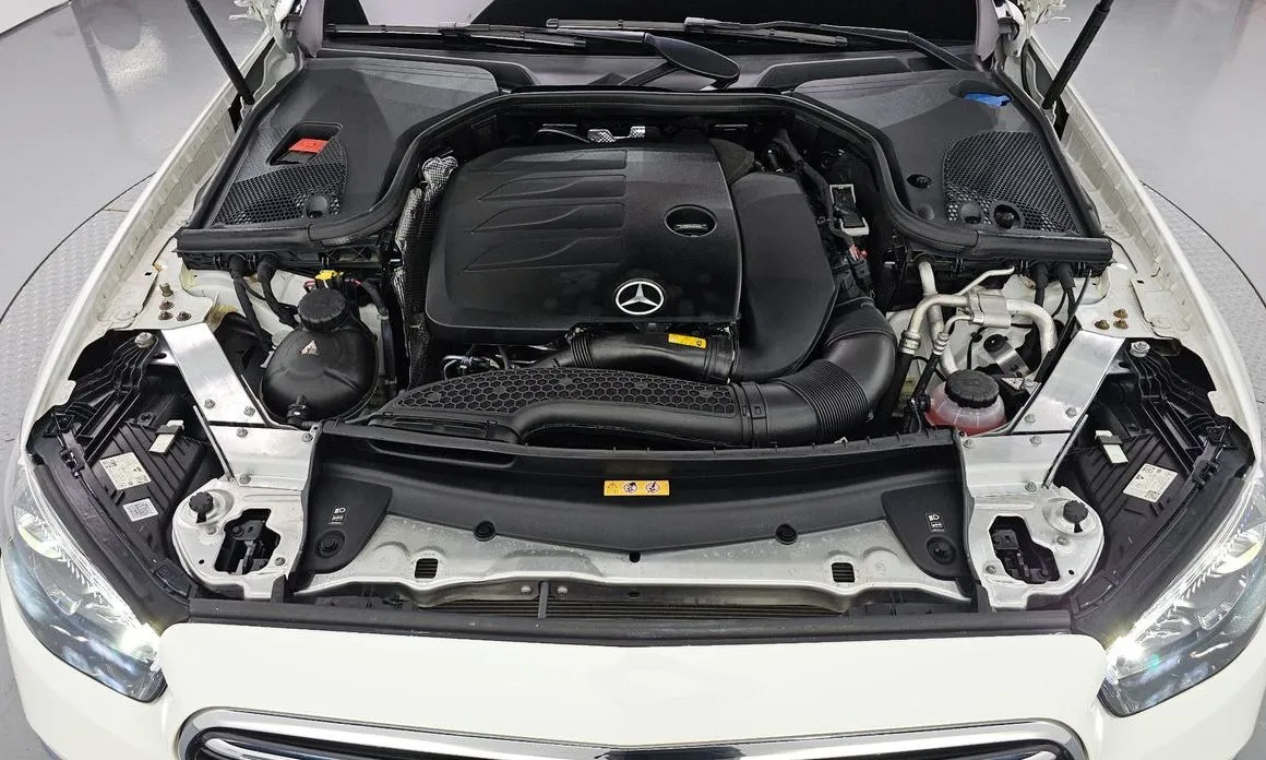 Mercedes-Benz E-Class 2023 из KR, фото 9