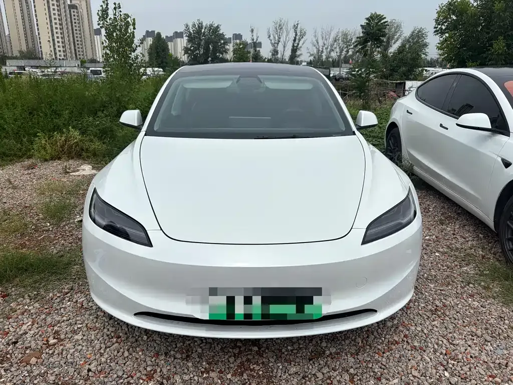 Tesla Model 3 — фото 6