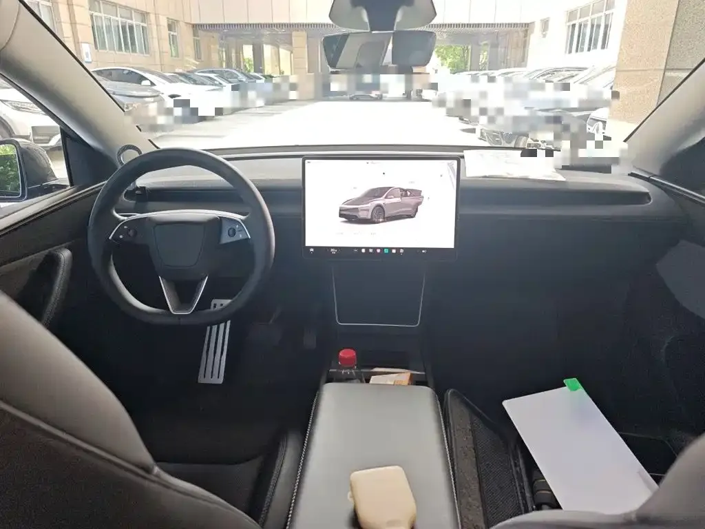 Tesla Model Y — фото 7