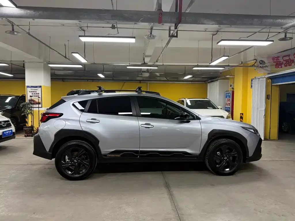 Subaru Crosstrek — фото 6