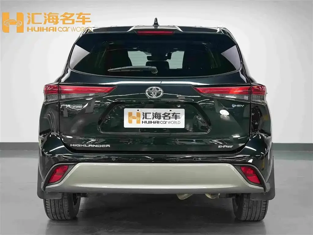 Toyota Highlander — фото 10