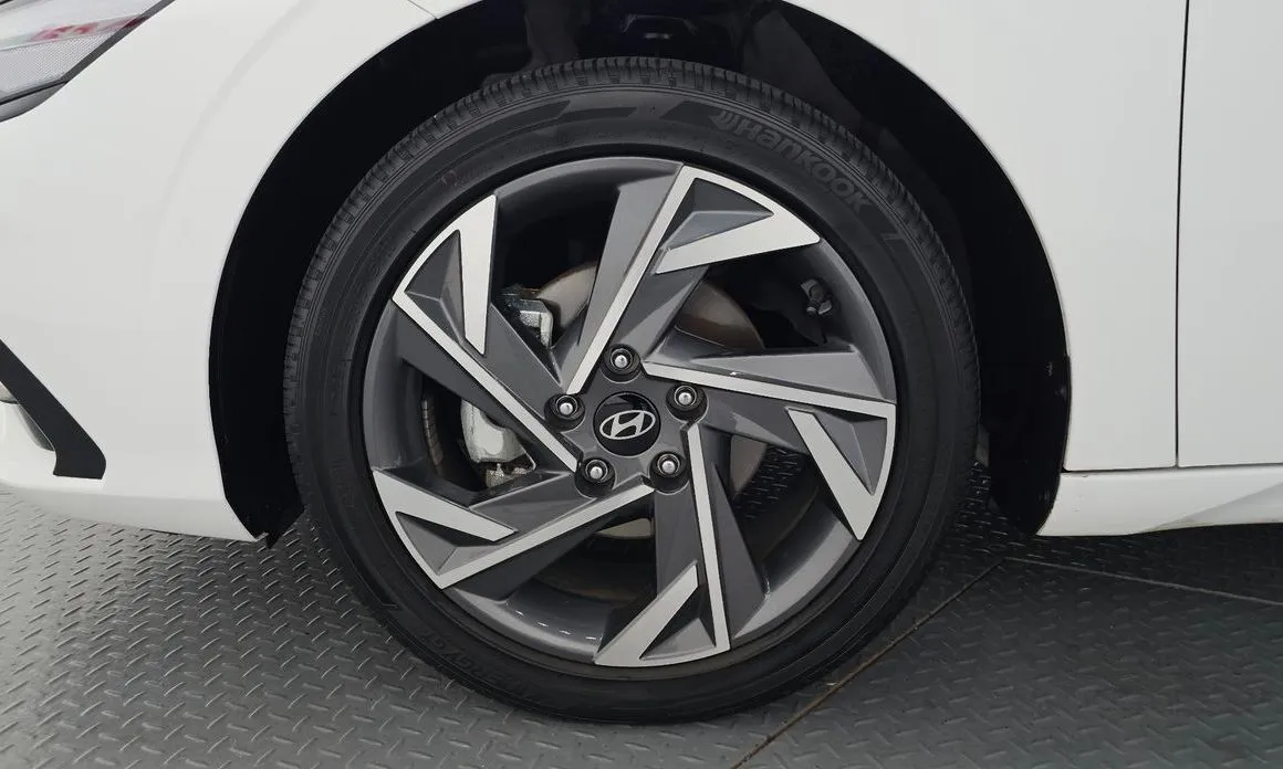 Hyundai AVANTE — фото 9