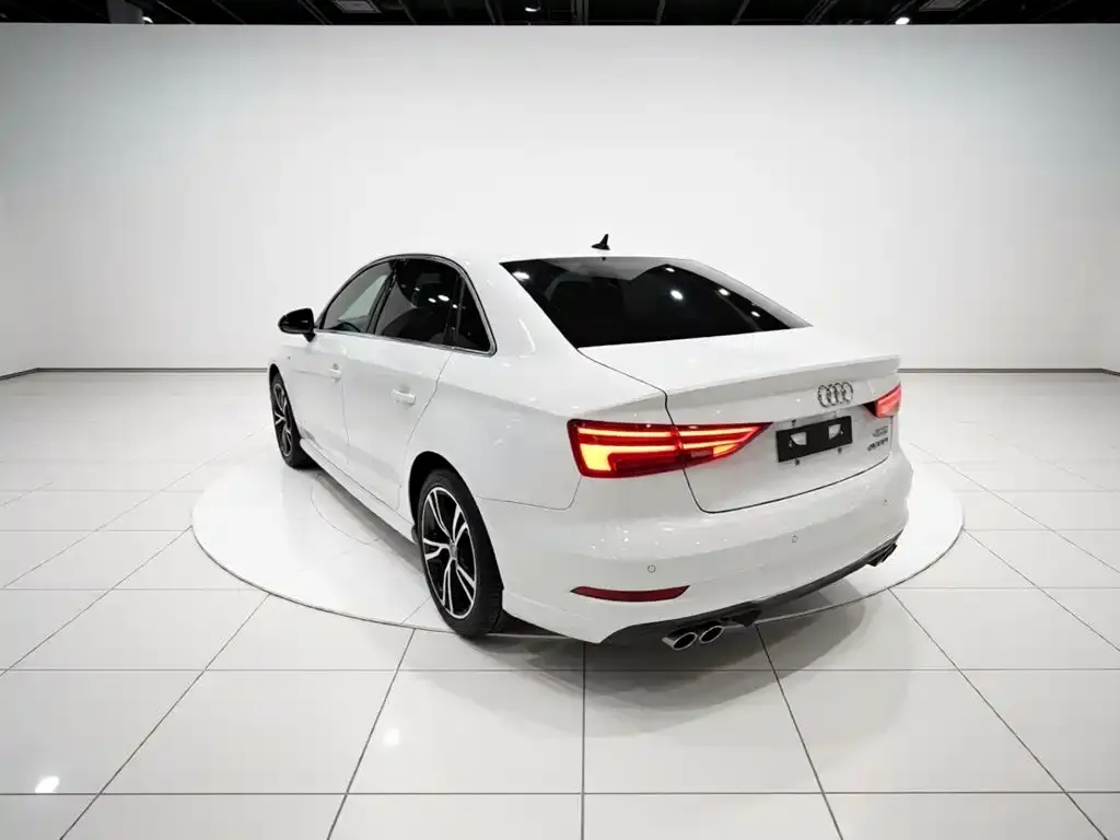 Audi A3 — фото 6