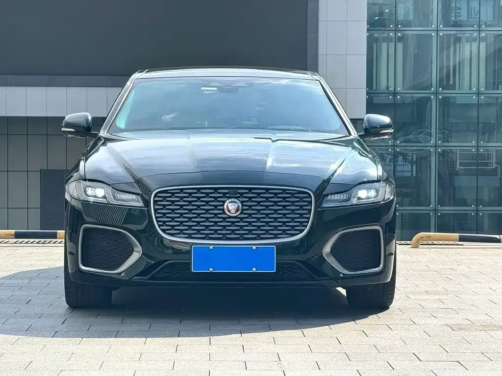 Jaguar XFL — фото 9