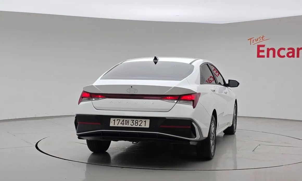 Hyundai AVANTE — фото 7