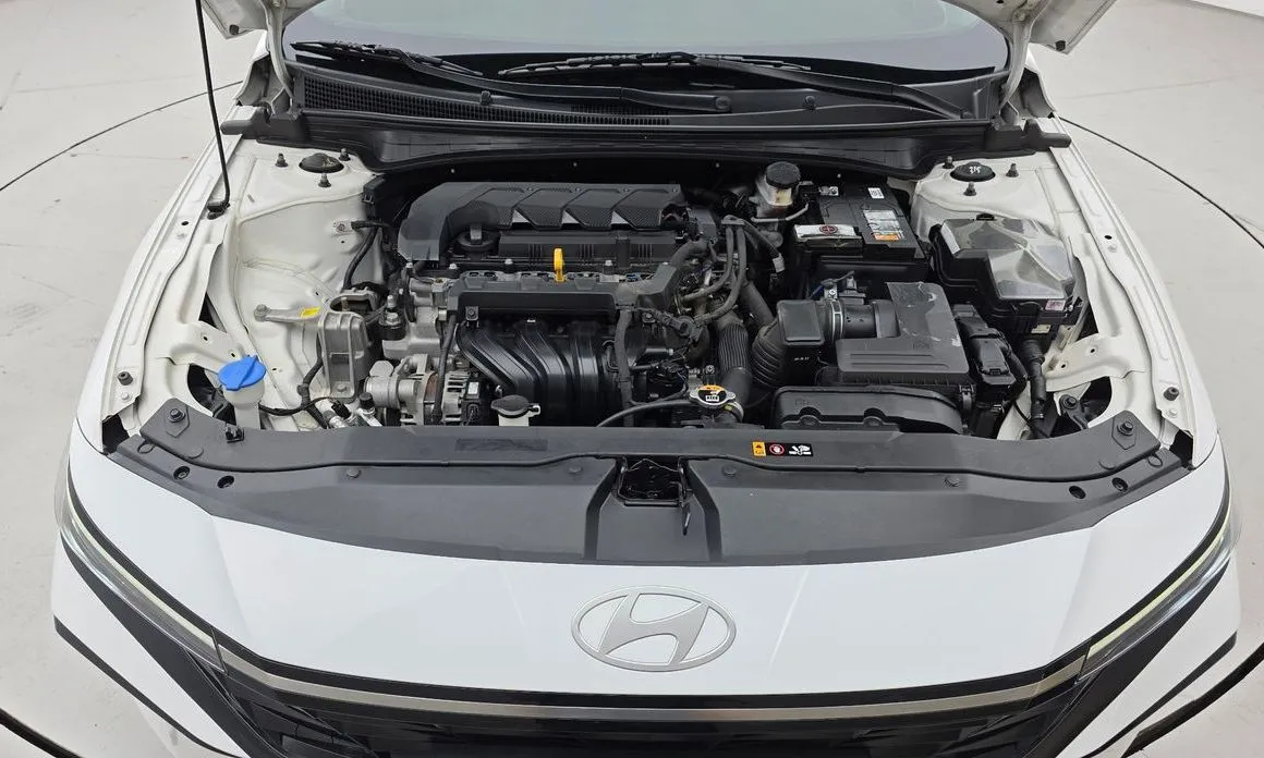 Hyundai AVANTE — фото 3
