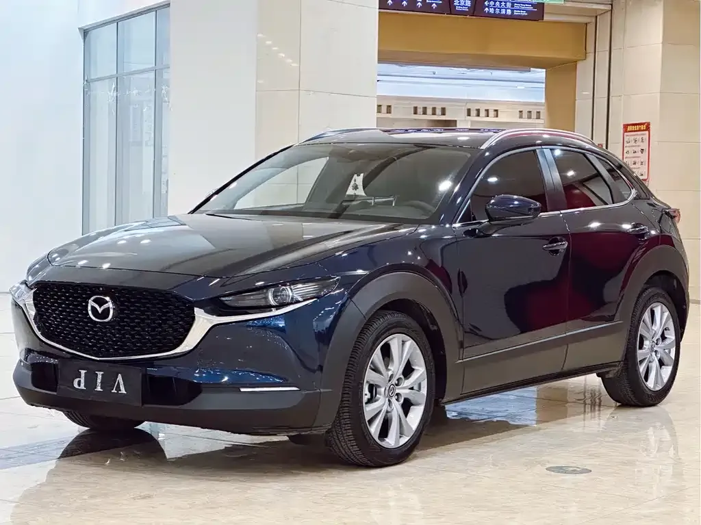 Mazda CX-30 — фото 1
