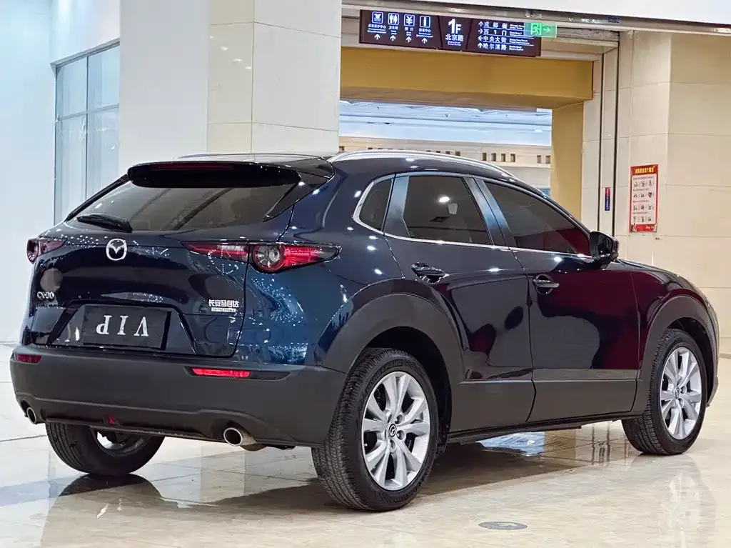 Mazda CX-30 — фото 8