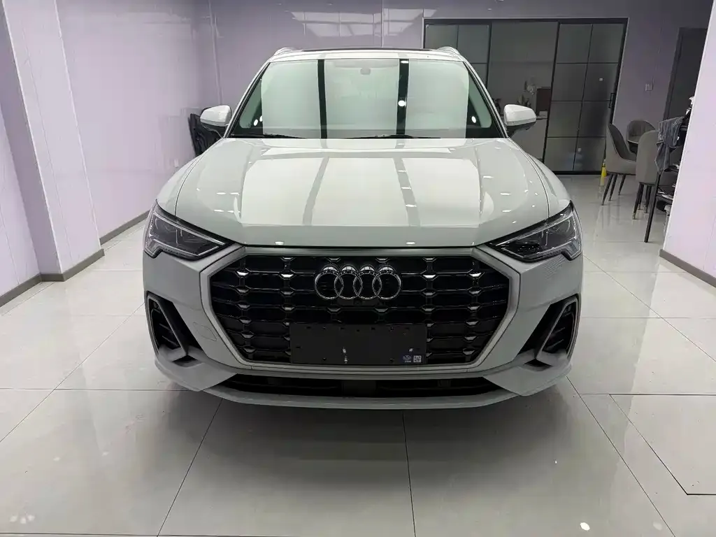 Audi Q3 — фото 5