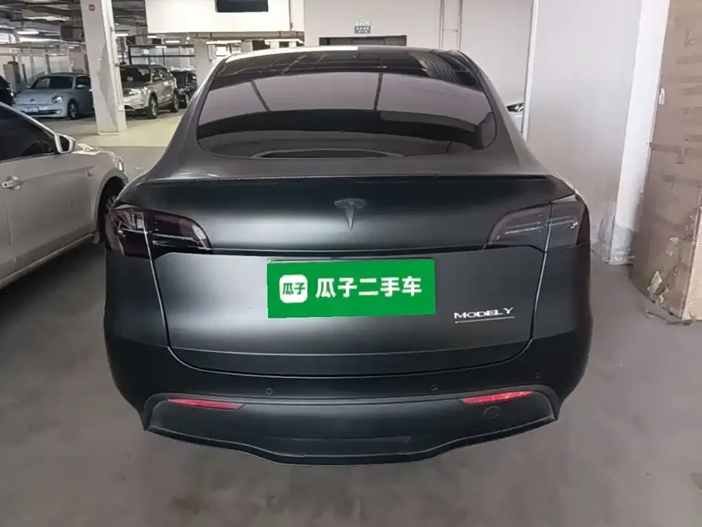 Tesla Model Y — фото 9