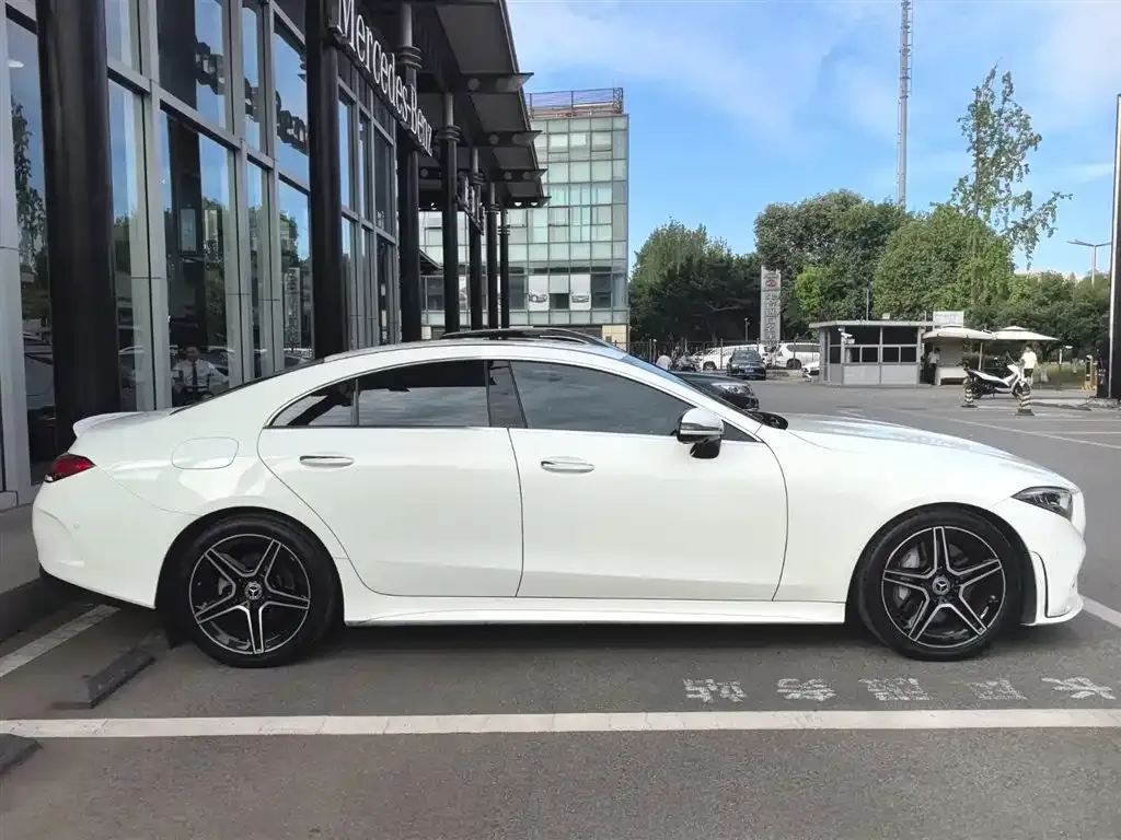 Mercedes-Benz CLS — фото 3