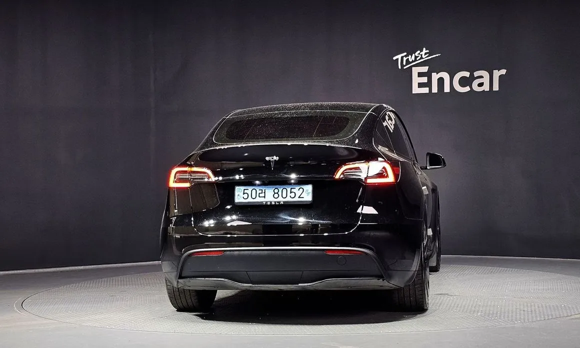 Tesla Model Y — фото 4