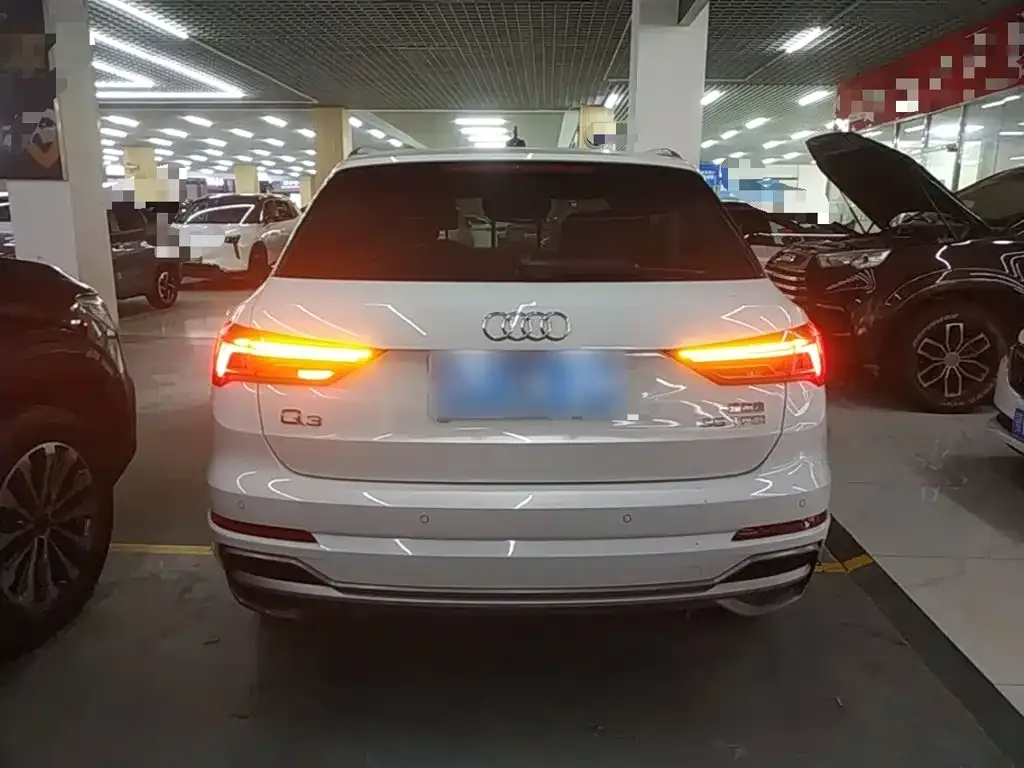 Audi Q3 — фото 6