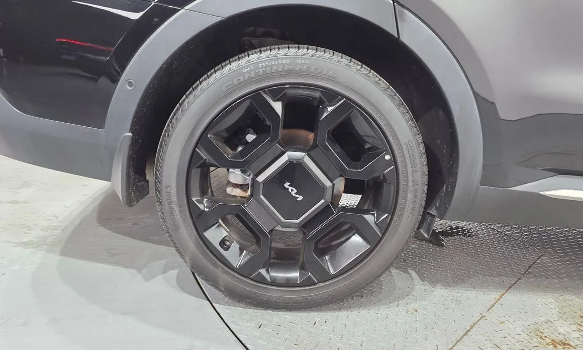 Kia Sorento — фото 8