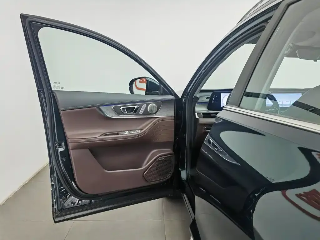 Chery Tiggo 8 PRO — фото 5