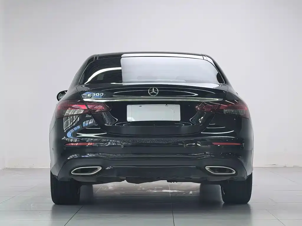 Mercedes-Benz E-Class (Import) — фото 6