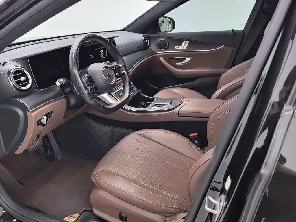 Mercedes-Benz E-Class (Import) — фото 8