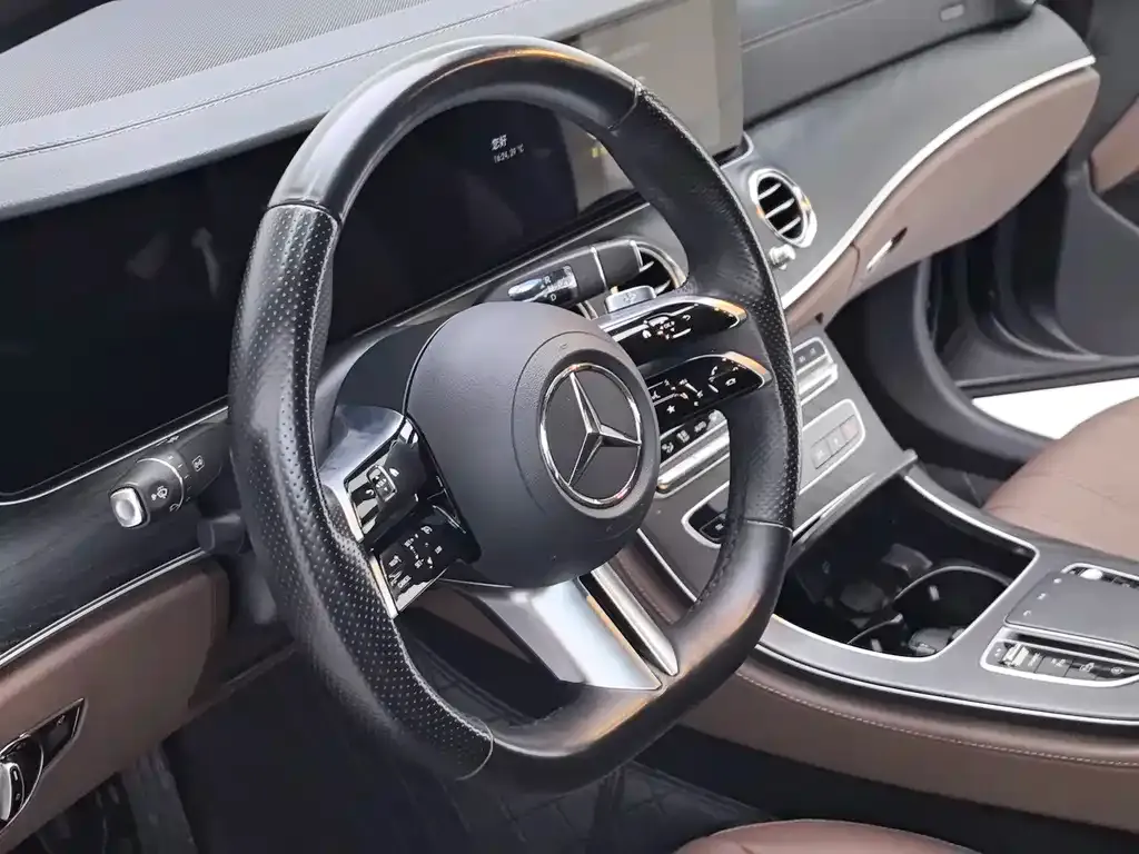 Mercedes-Benz E-Class (Import) — фото 7